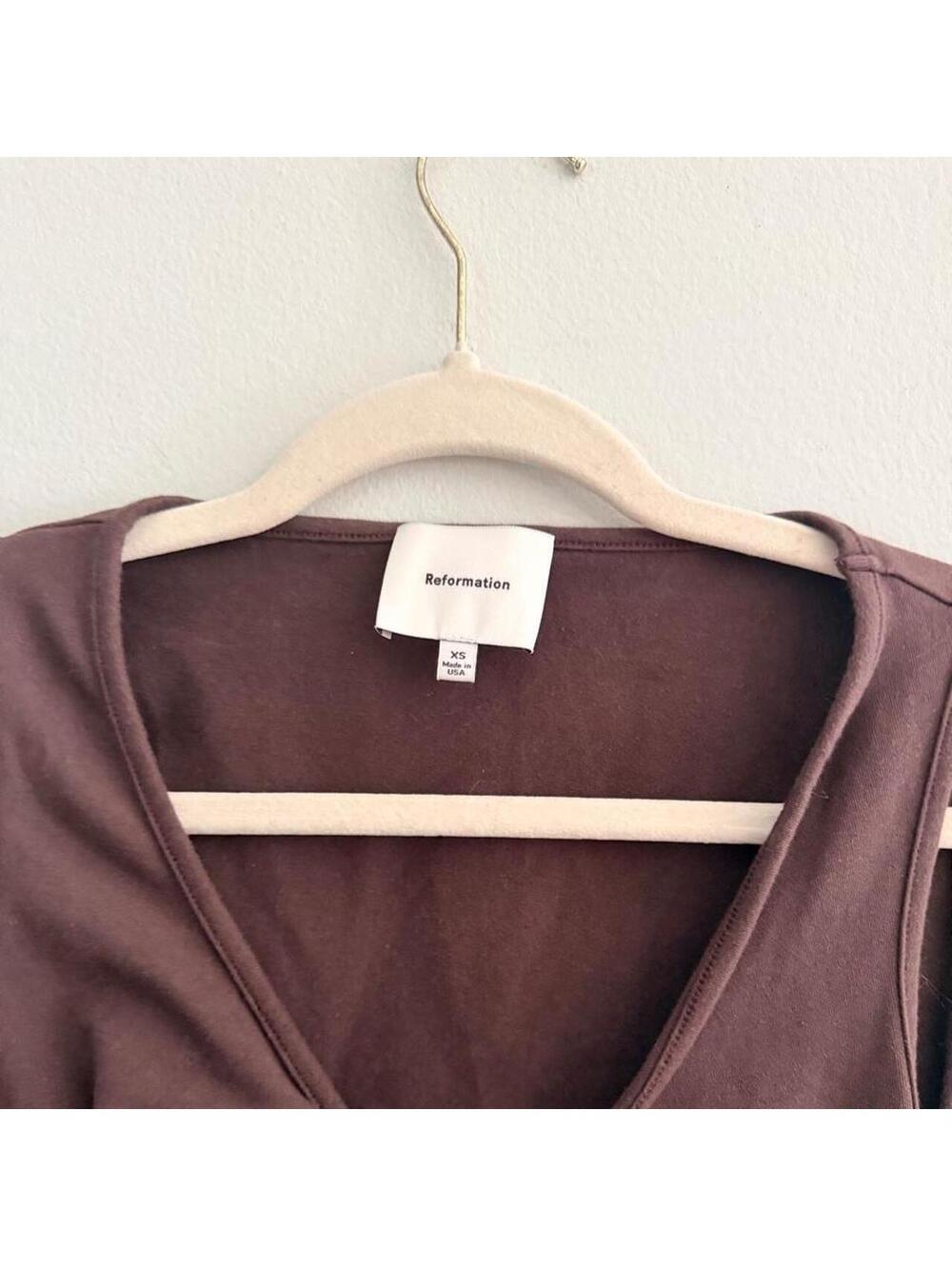 Reformation Tefi Twist Top in Brown - Picture 3 of 4